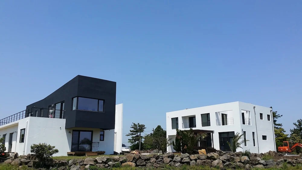 R.Loo House Seongsan