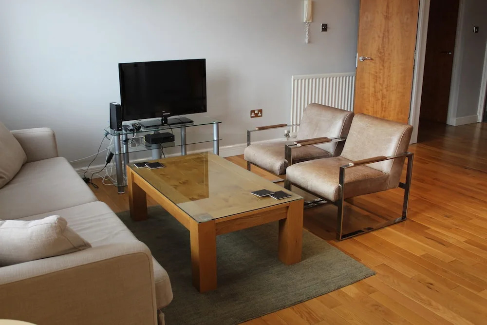 2 Bedroom Apartment Newcastle Quayside Views