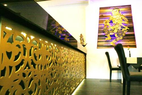 Lana Beach Residence