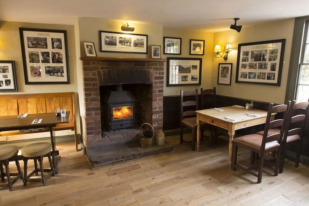 The George Inn