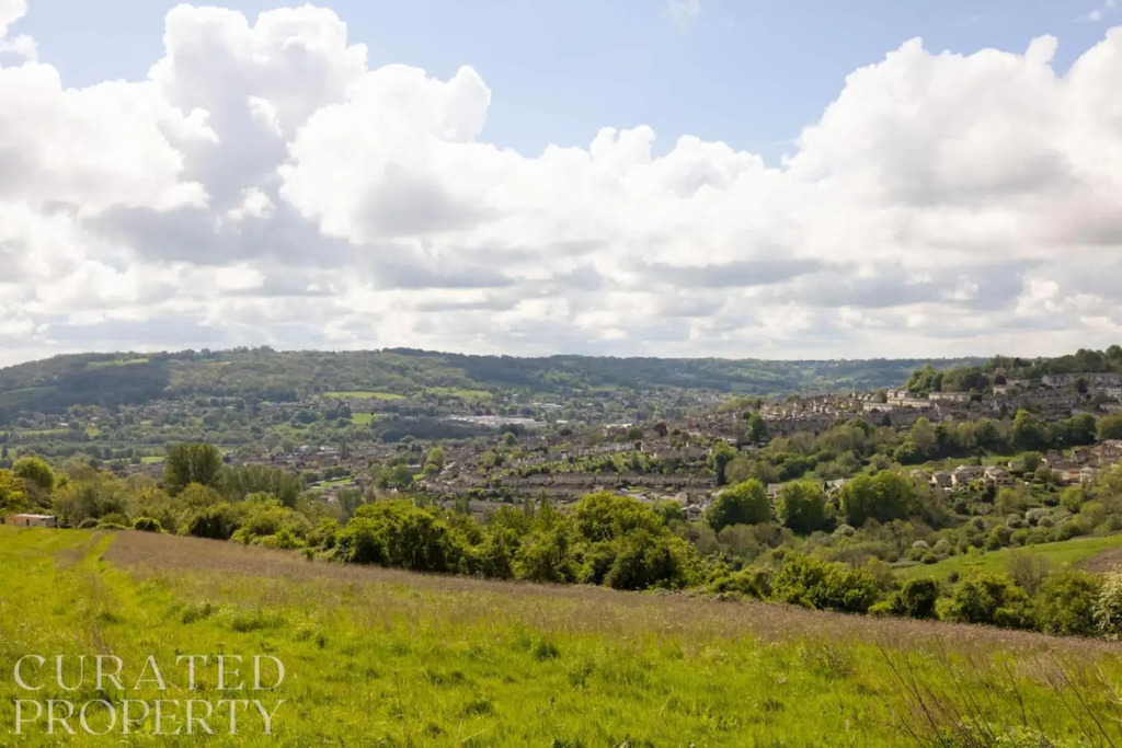 Stunning 5 Bedroom New Build With Amazing Views