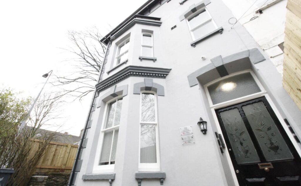 Willow Serviced Apartments The Walk 2