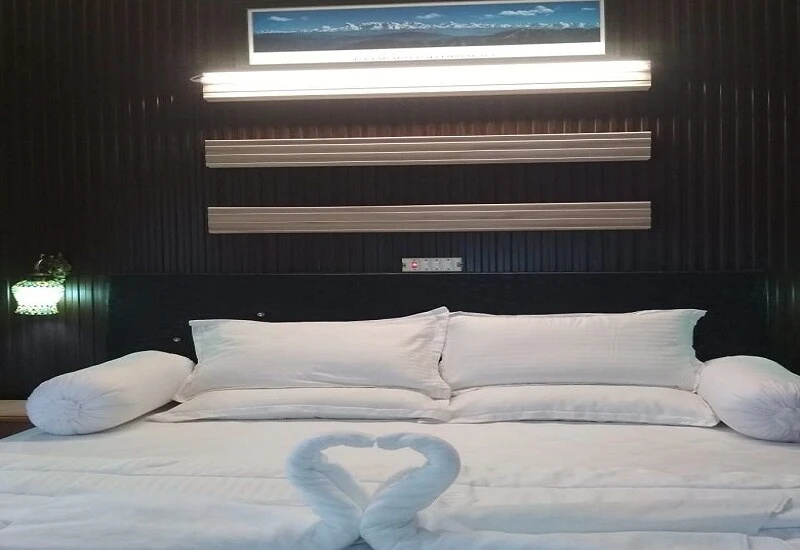 Montana Crowne Residency
