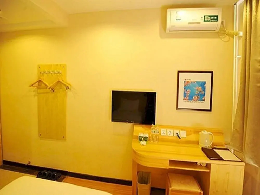 Kailian Wenni'er Hotel (Baoding Zhili Governor's Office Museum Xidajie Branch)