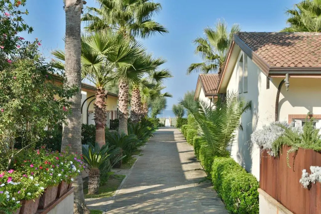 Paestum Inn Beach Resort