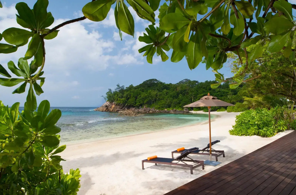Avani+ Barbarons Seychelles