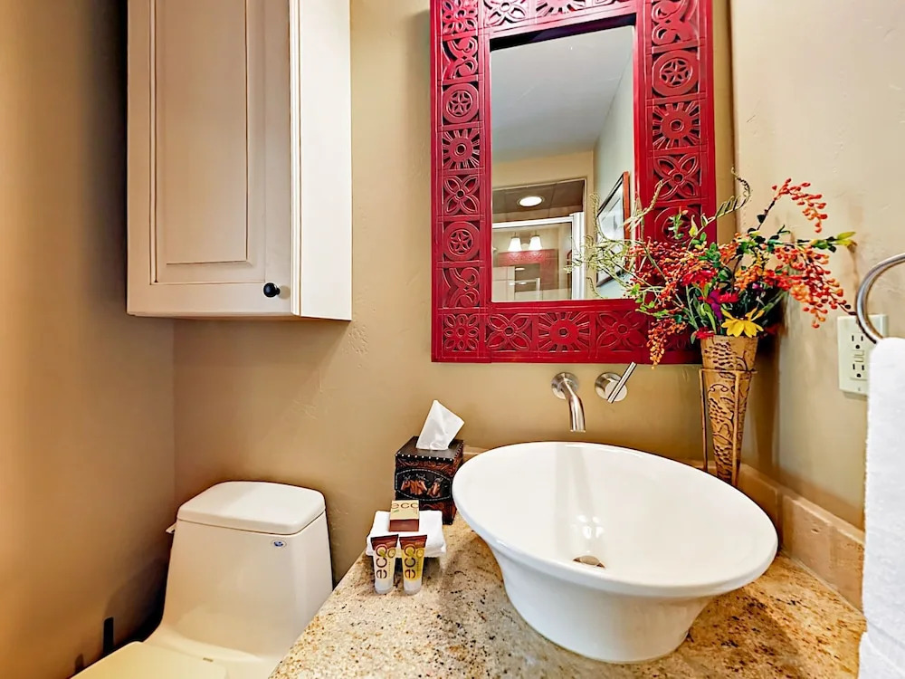 1800 Burgess Creek Rd 103 Condo by RedAwning