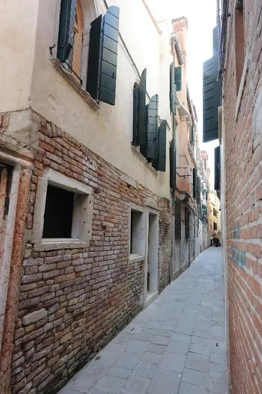 Sweet Home Venice