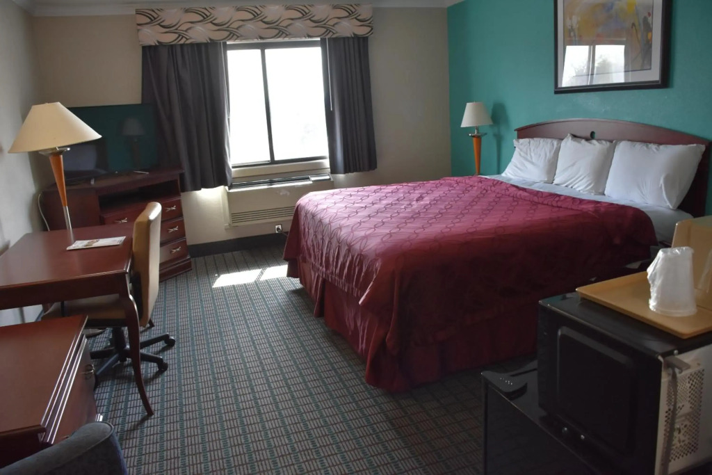 Rodeway Inn Syracuse Carrier Circle