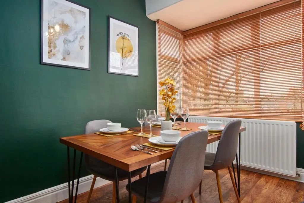 Stylish 2 Bedroom Flat - Close To Newcastle City Centre