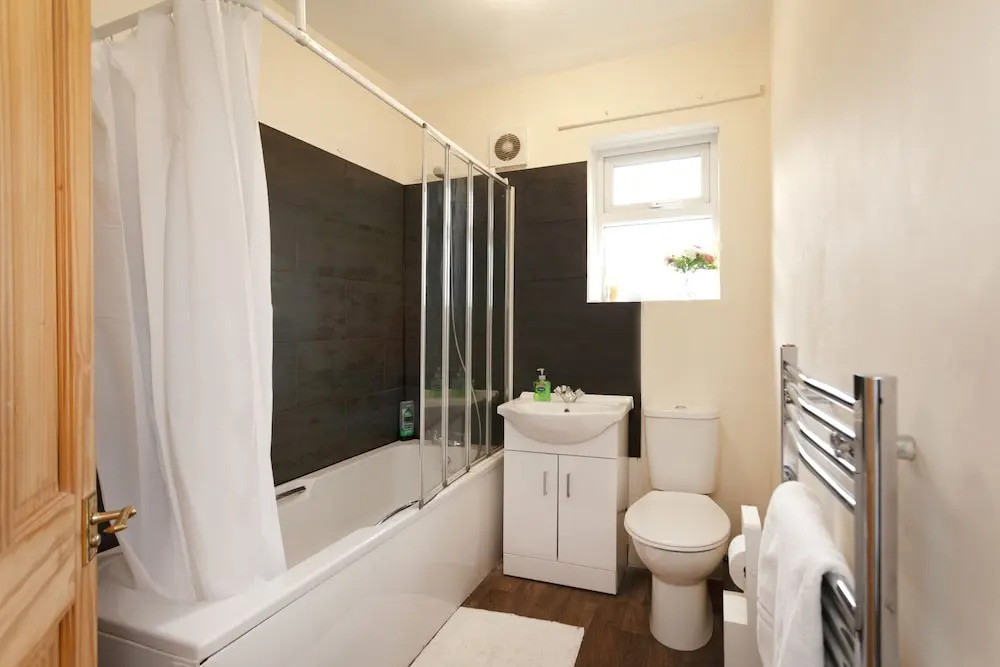 southfield 3 bedroom house