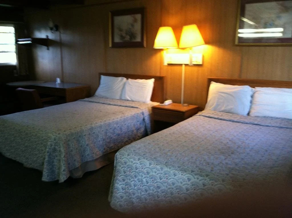 B & J Motel