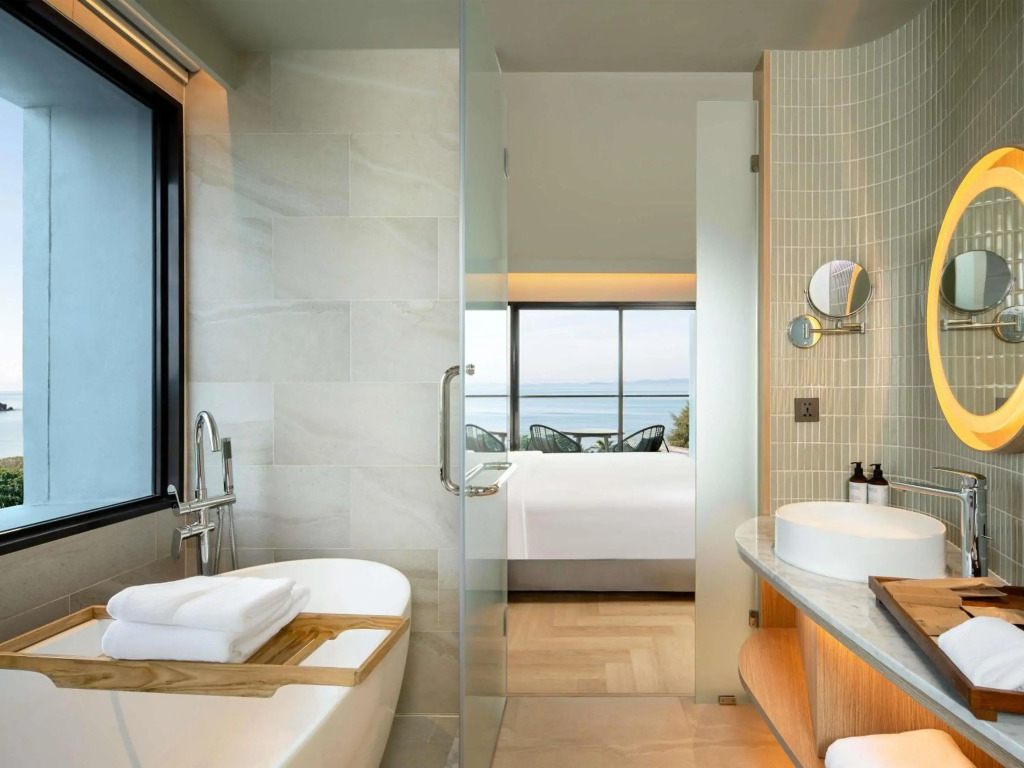 Mercure Rayong Lomtalay Villas & Resort