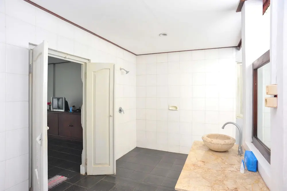 巴厘岛水明漾克罗柏崁贝拉班888酒店(Airy Eco Seminyak Kerobokan Beraban 888 Bali)