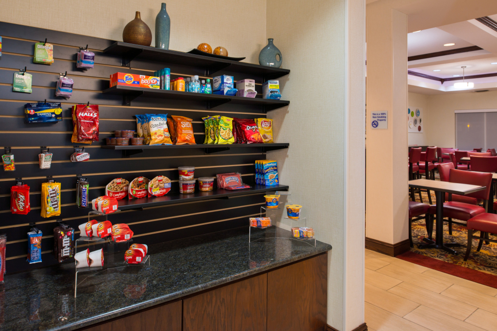Holiday Inn Express & Suites Pittsburg by IHG