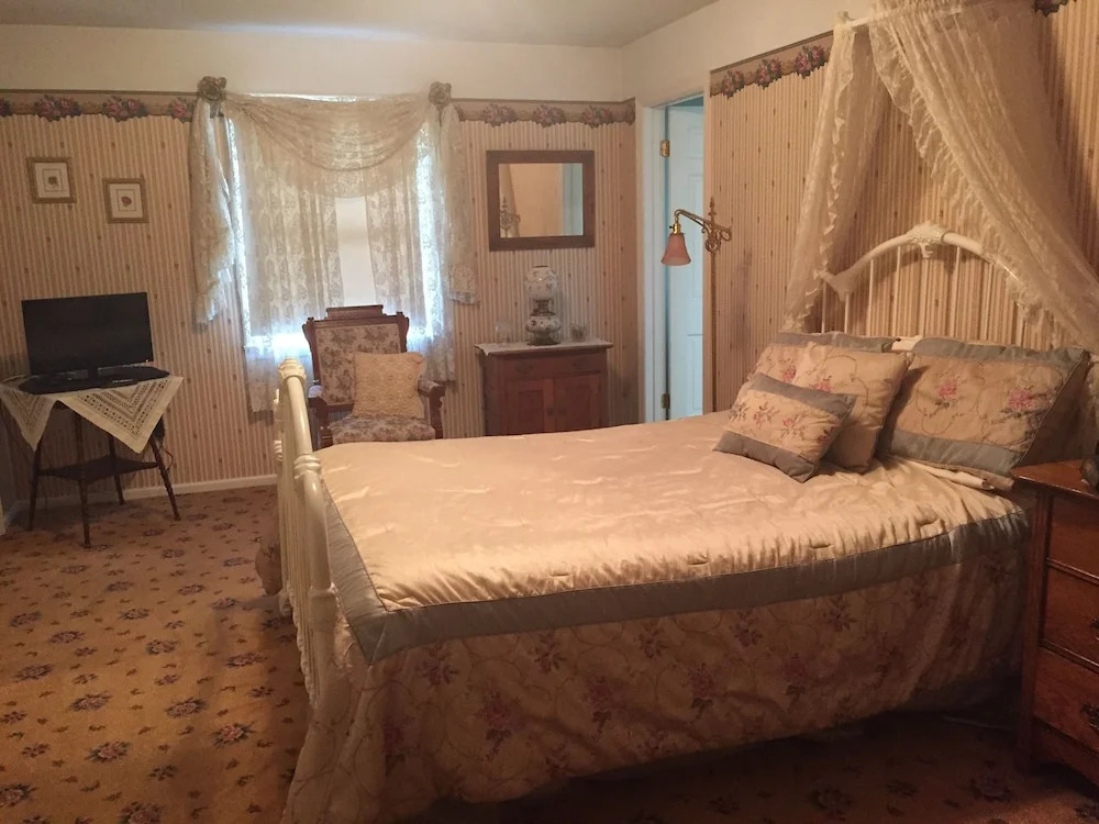 The Todd House Bed and Breakfast