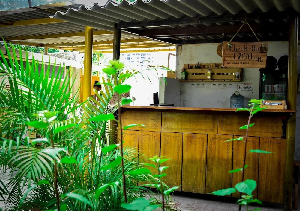Azalea Hostal
