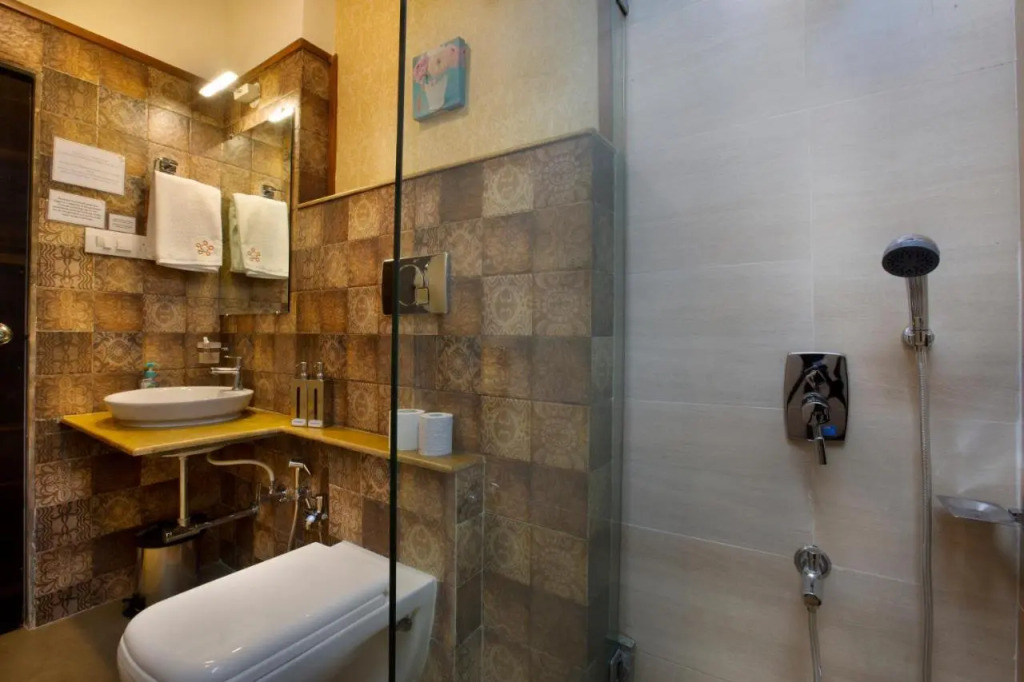 SaffronStays Dhyana - 3BR pet-friendly pool villa with Wi-Fi, indoor games and riverside trails in Wadas gated estate