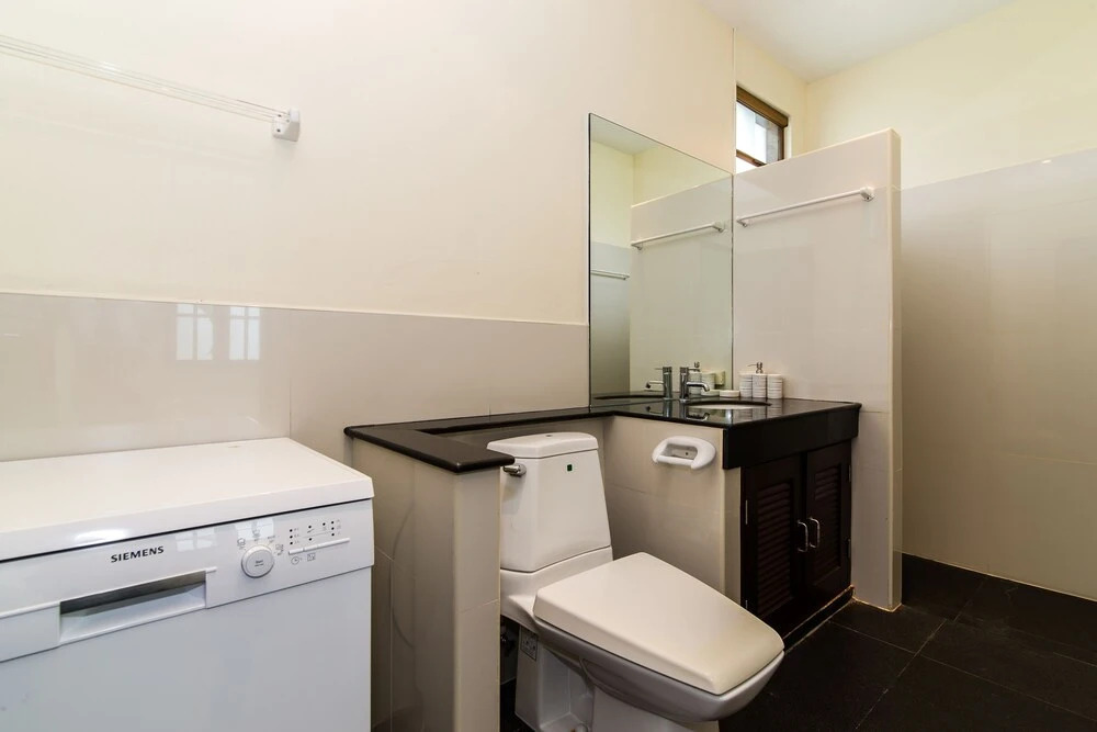 Luxury 5 Bedroom Villa in Beautiful Banyan Resort