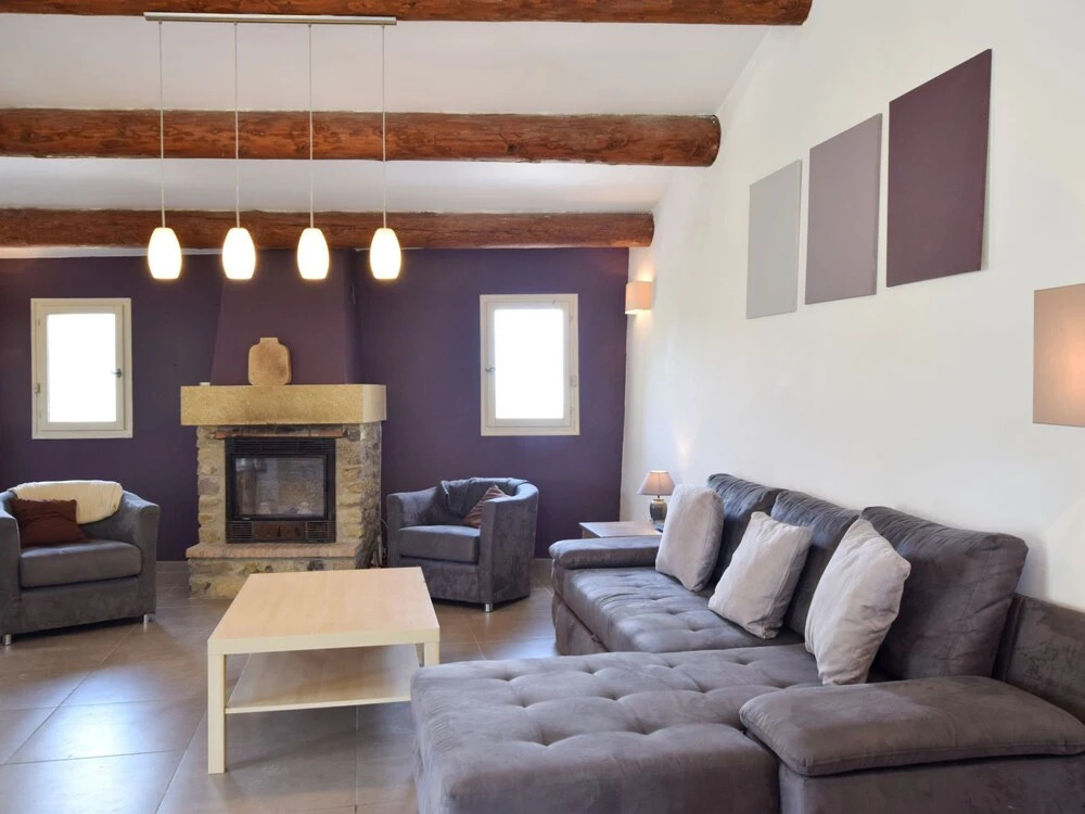 Spacious Holiday Home with Swimming Pool in Montaulieu
