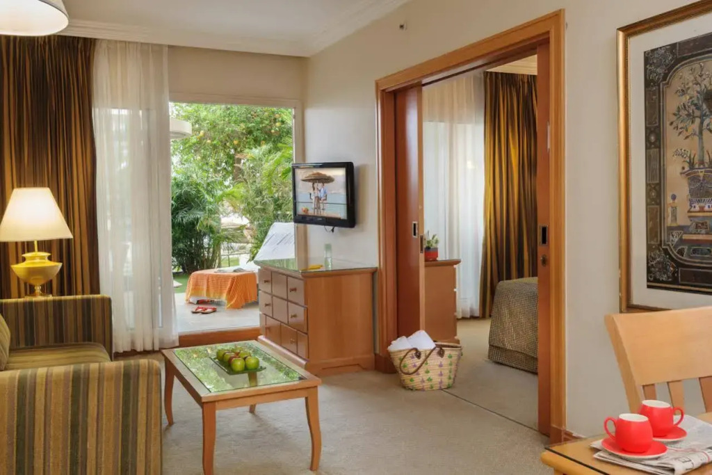 Le Meridien Eilat All-Suite Hotel