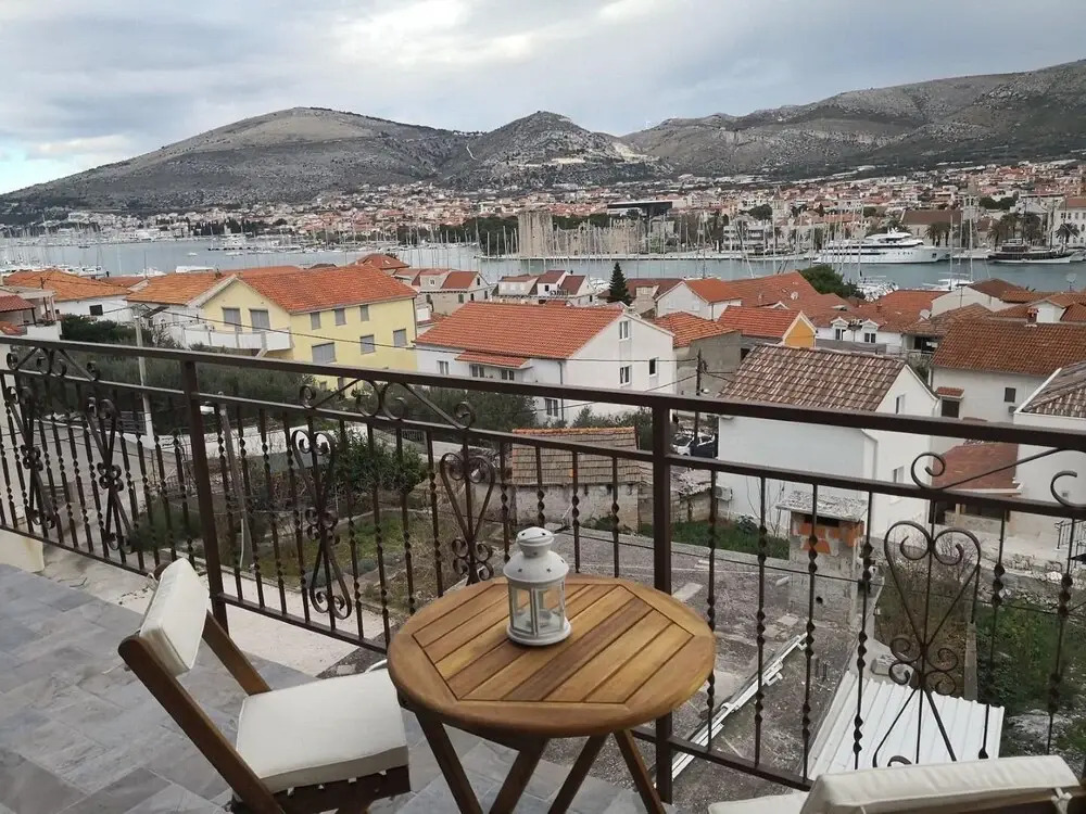 Tomi - With Beautiful View - A1