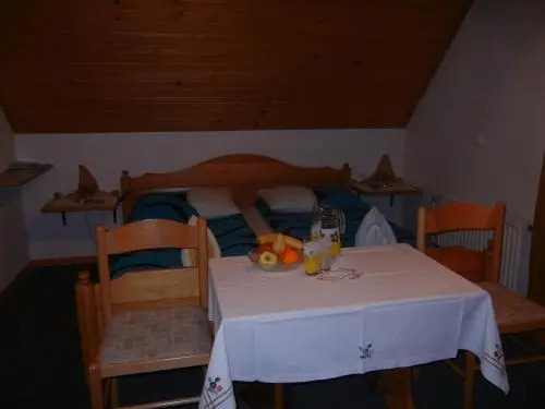 Apartments & Rooms Stanko Stare