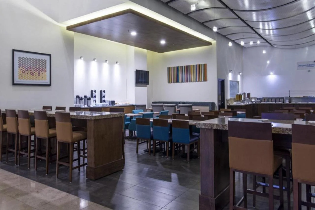 Holiday Inn Guadalajara Patria-Universidad by IHG