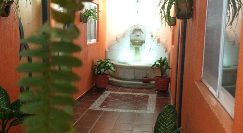 Hotel La Cabaña