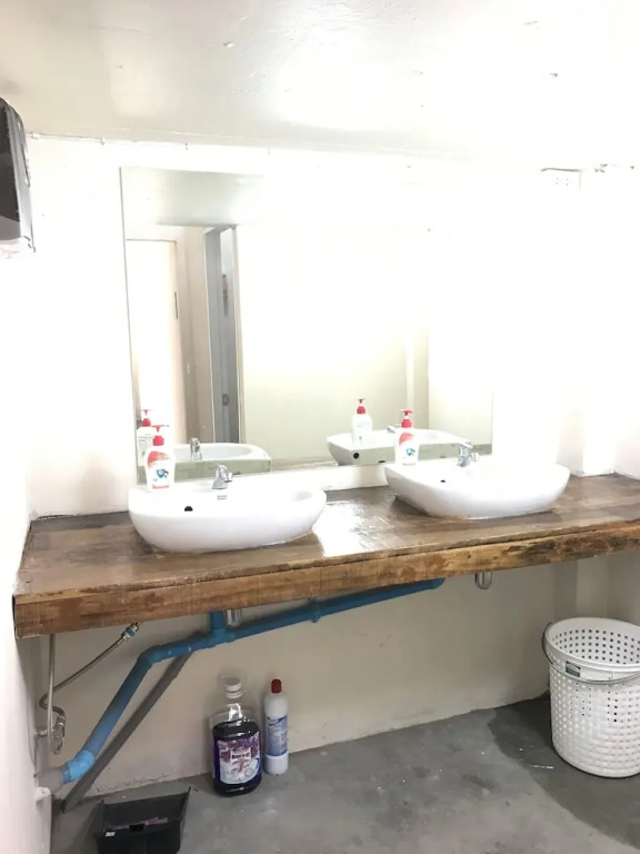 Holiday Phangan - Hostel & Bar