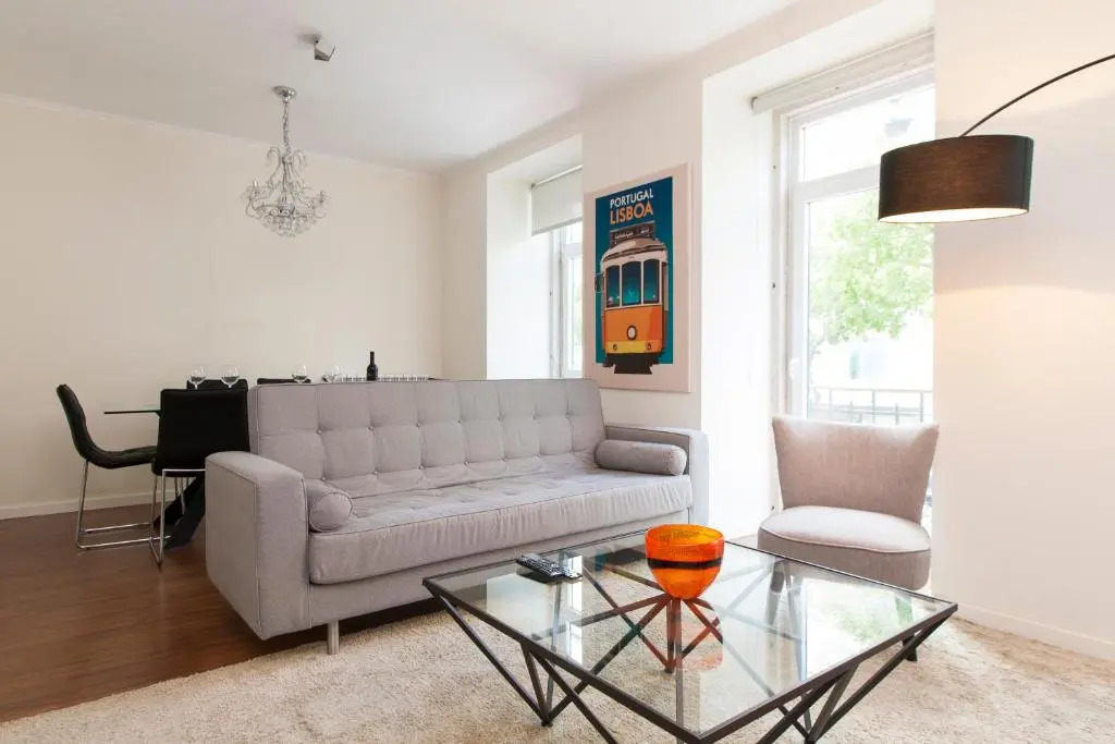 ALTIDO Stunning 3BR Apt with balcony, nearby Saldanha subway & IST