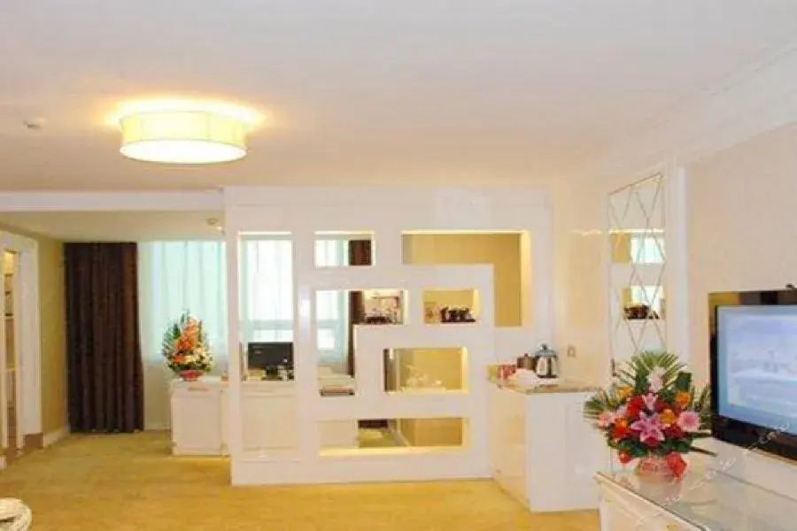Grand Honor International Hotel