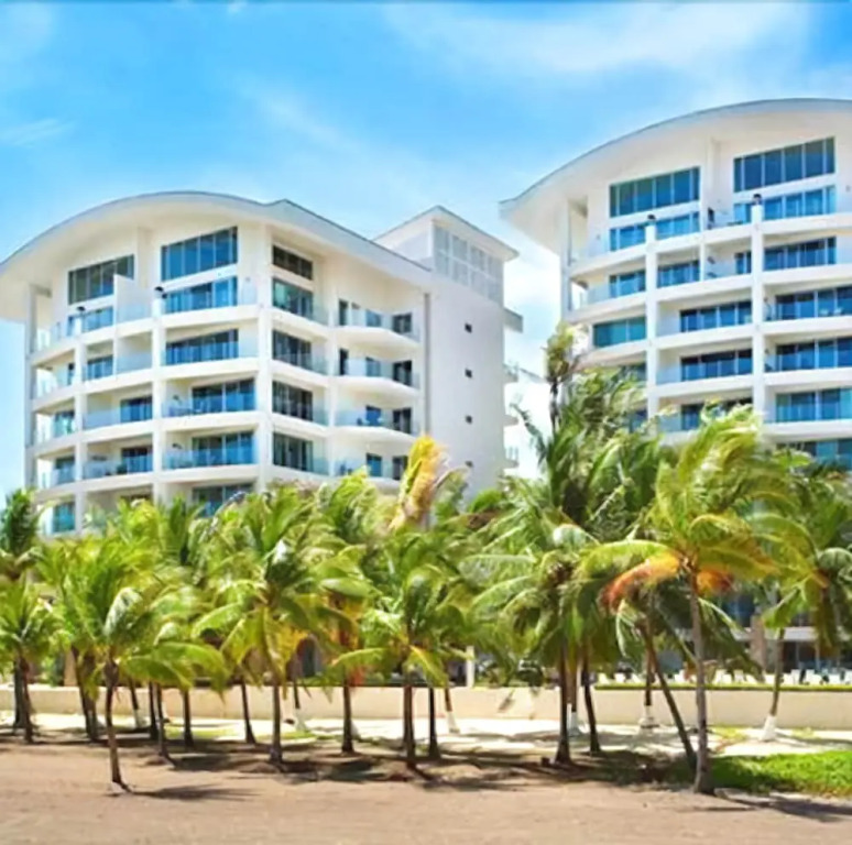 Diamante del Sol Ocean front condos, Micasas