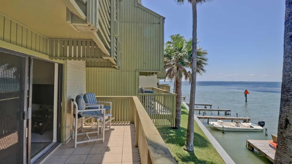217 - 2 Br Condo