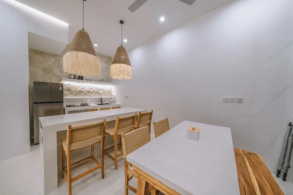 Villa Sunset and Sunrise - 2BR elegant villa in Central Canggu