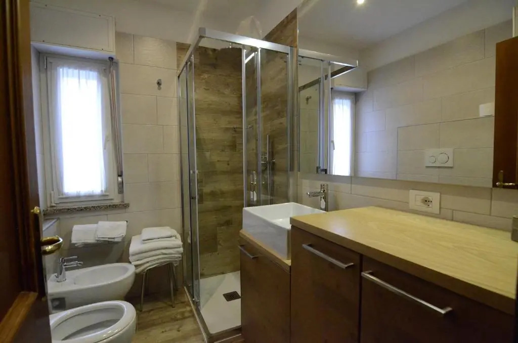 Continental 101- 4 Beds