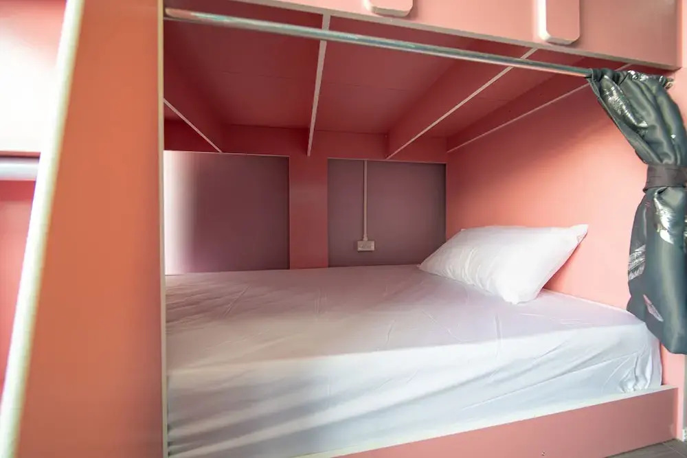 UrbanNest Hostel