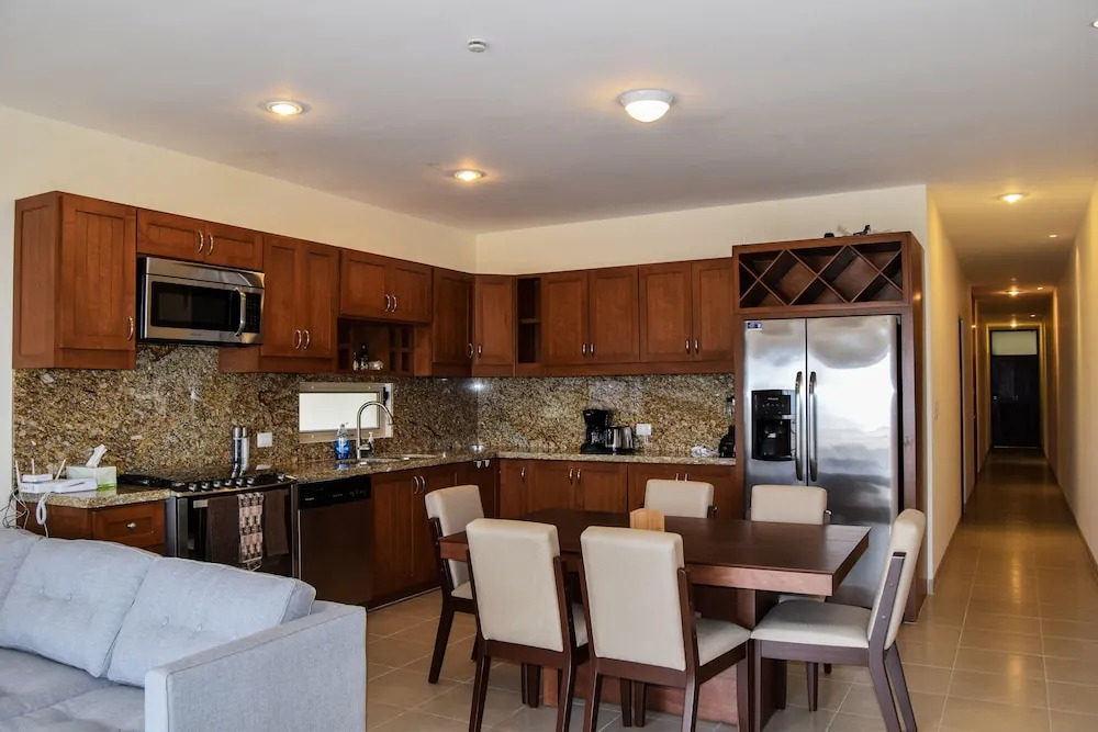 Apartment 3Br Ocean View 1531