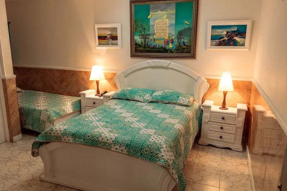 Hotel las Brisas