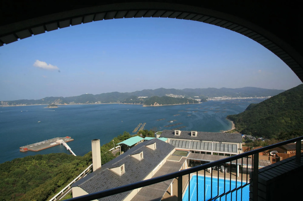 Plaza Awajishima