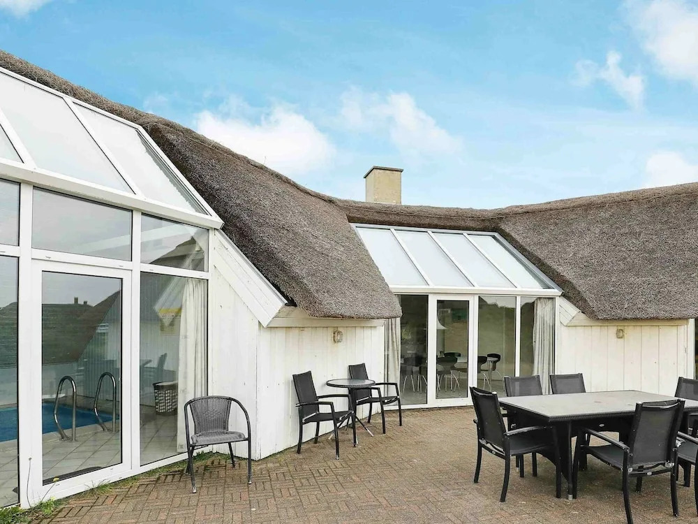 Sprawling Holiday Home With Swimming Pool in Ringkøbing
