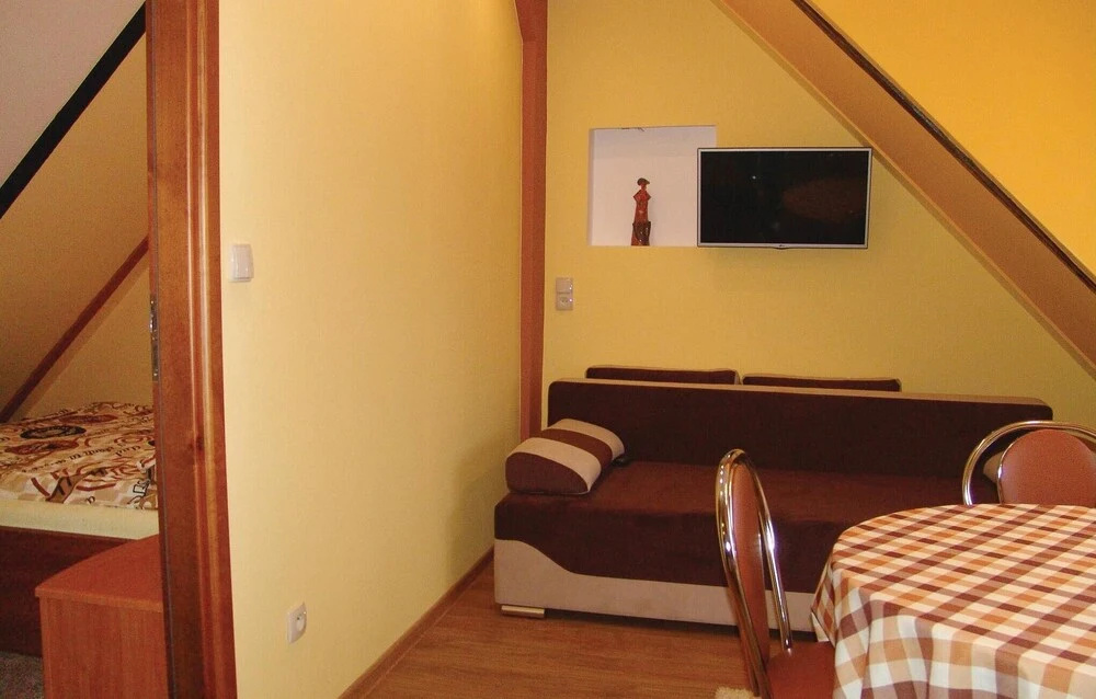Beautiful Apartment in Wladyslawowo With 2 Bedrooms and Wifi