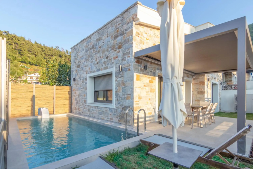 Ntinas Filoxenia Hotel & Spa
