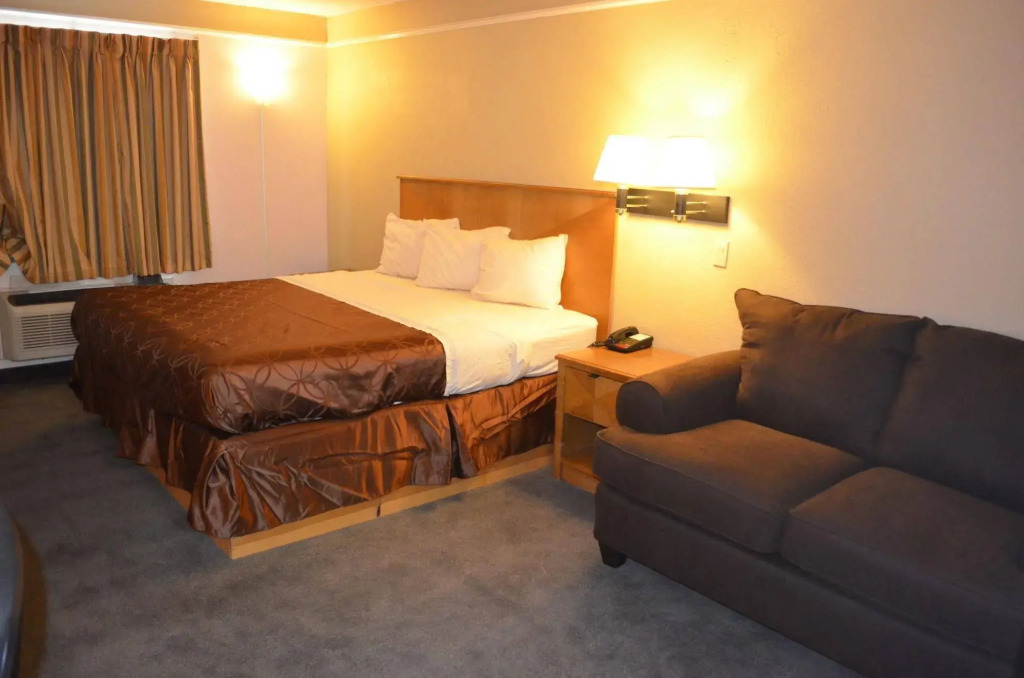 Hill Country Inn