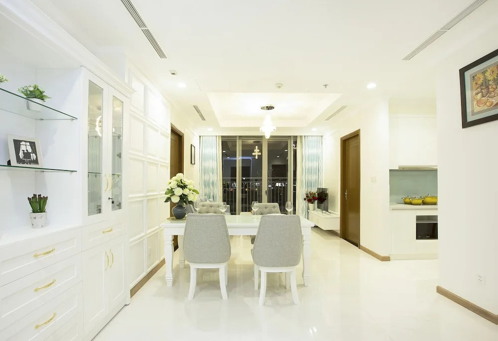 Annie  Apartment - Rivergate Resident
