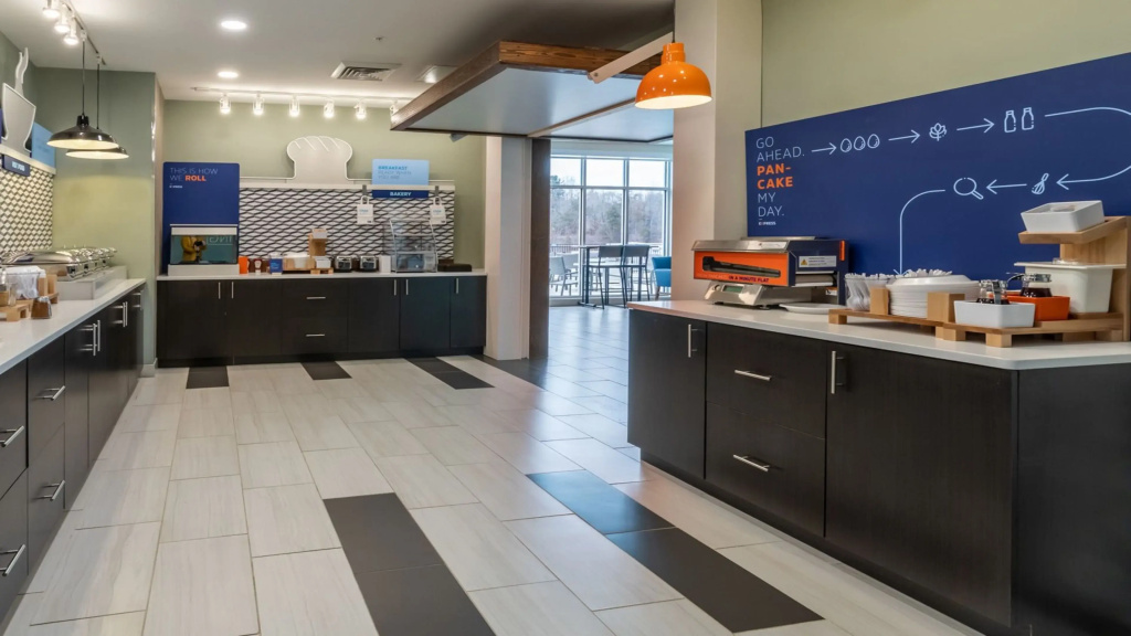 Holiday Inn Express & Suites Marion by IHG