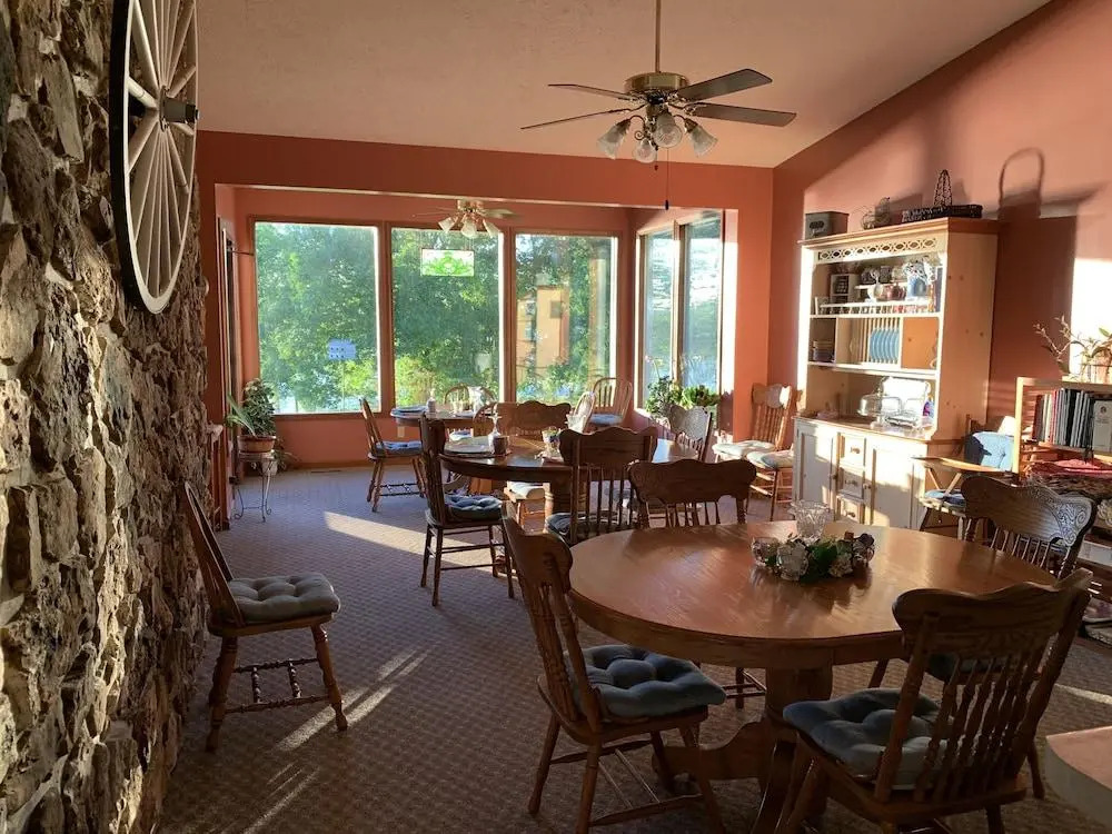 Red Bud Cove Bed & Breakfast Suites