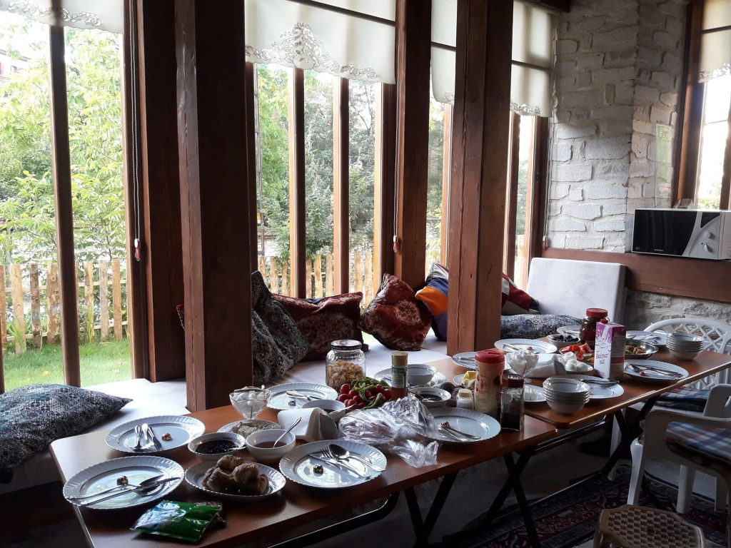 Çamlıca Konak Çarsı