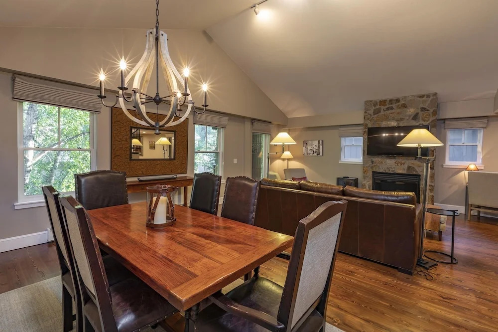 River Club 306 2 Bedroom Condo by Alpine Lodging Telluride