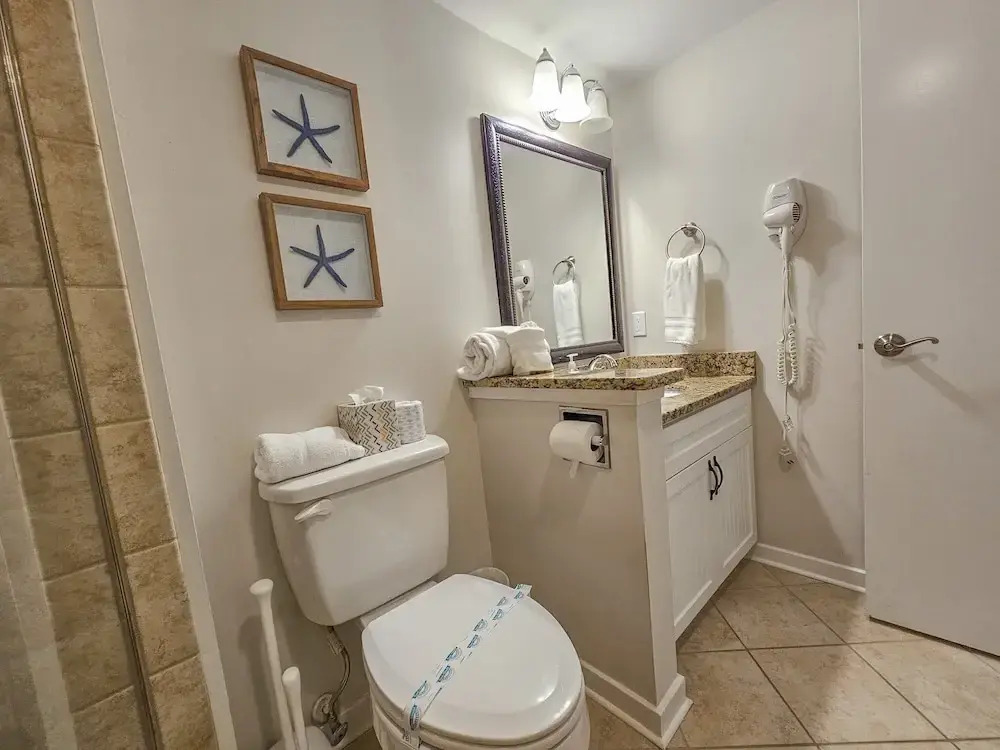 Serene 2 Bed, 2 Bath Lodge, With Amenities, 101ac 2 Bedroom Lodge